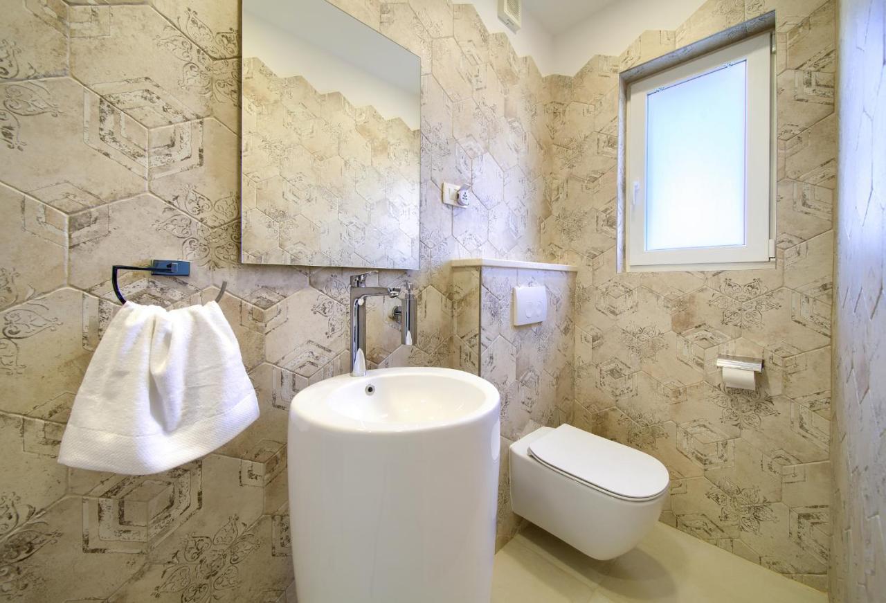 Villa Allegra Garica Esterno foto